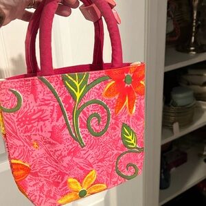 Gorgeous spring purse!